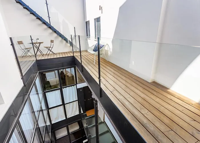 Precioso Atico De Diseno, Gran Terraza De 35 M2 Y De 16 M2 Y Garaje En Pleno Centro