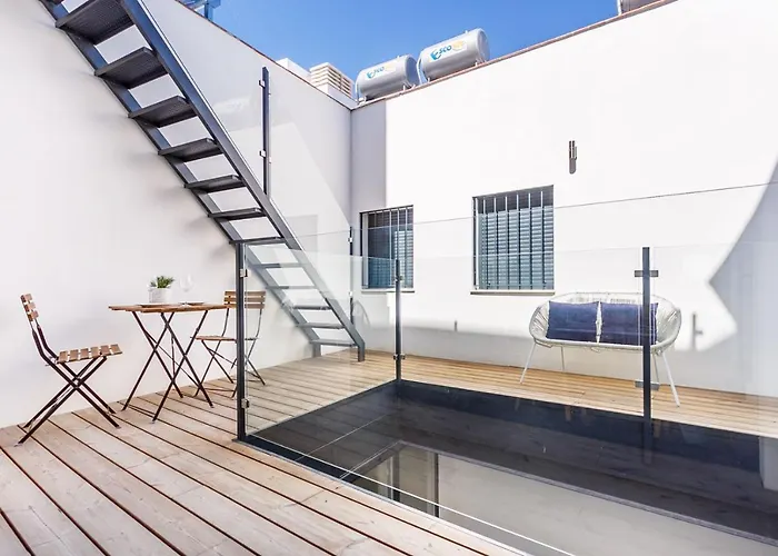Precioso Atico De Diseno, Gran Terraza De 35 M2 Y De 16 M2 Y Garaje En Pleno Centro