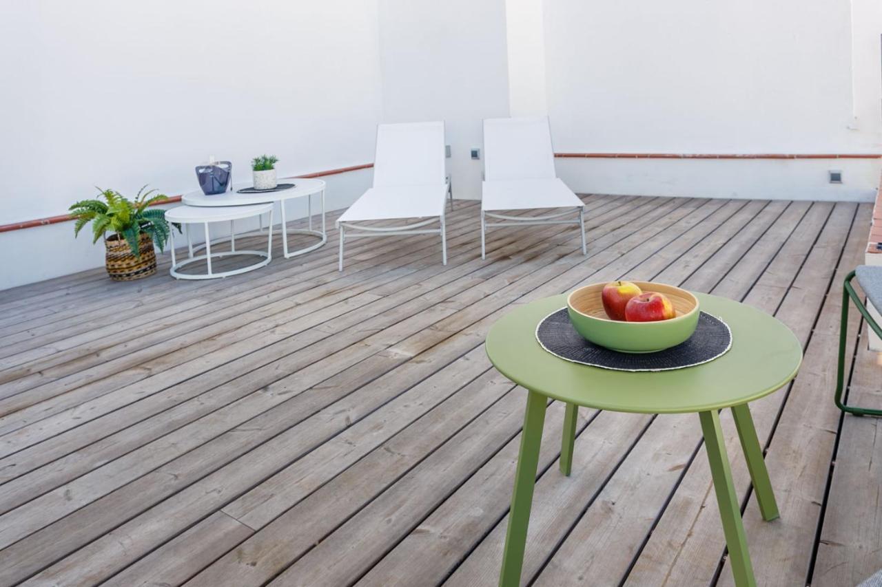 Precioso Atico De Diseno, Gran Terraza De 35 M2 Y De 16 M2 Y Garaje En Pleno Centro Appartamento