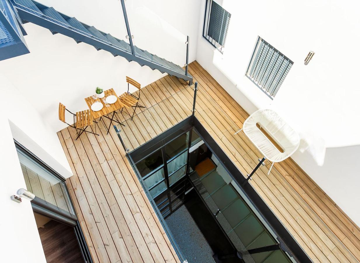 Precioso Atico De Diseno, Gran Terraza De 35 M2 Y De 16 M2 Y Garaje En Pleno Centro Apartament *