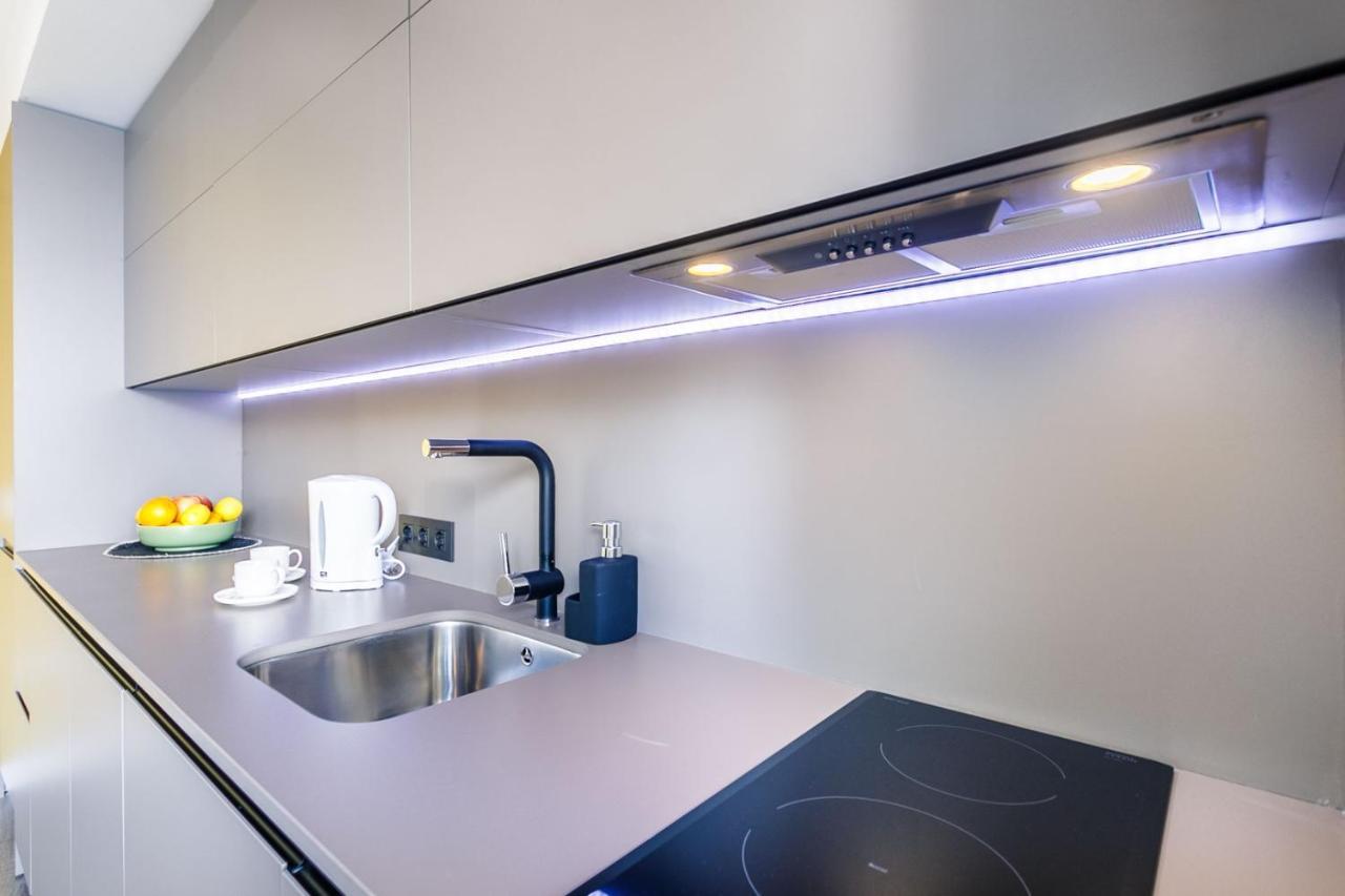 Appartement Precioso Atico De Diseno, Gran Terraza De 35 M2 Y De 16 M2 Y Garaje En Pleno Centro Séville