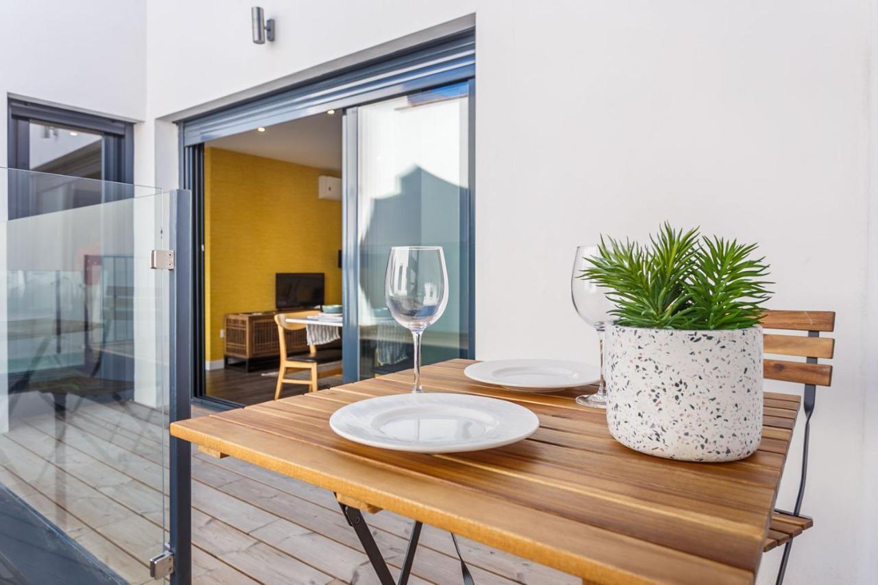 Appartement Precioso Atico De Diseno, Gran Terraza De 35 M2 Y De 16 M2 Y Garaje En Pleno Centro Séville